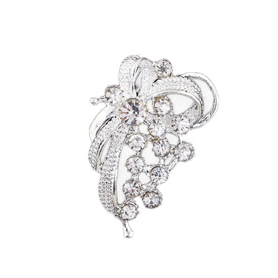 

Newly Korean Fashion Simple Delicate Shiny Crystal Brooches Silver Plated Sweet Lovely Bowknot Collar Pin Brooch