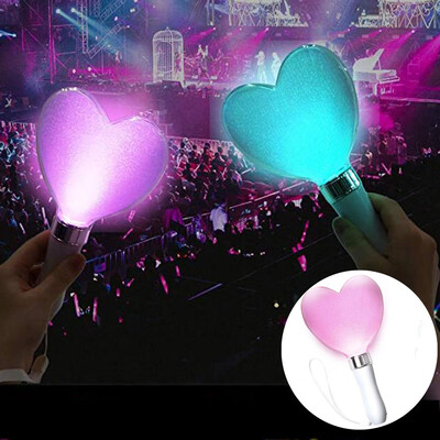 

YIWULAPenlight 15 colors heart-shaped live concert LED with spare tube AAA battery typ
