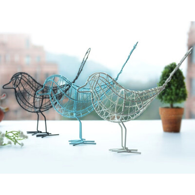 

New Garden Wrought Iron Bird Ornaments Gift Crafts Metal Craft Wire Iron Bird Home Living Room Decoration Black&white blue