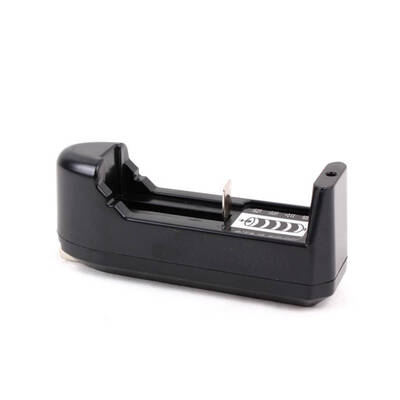 

CH Plug Charger for 18650 Li-ion Batteries Flashlight Rechargeable Li-ion Lithium Battery Charger