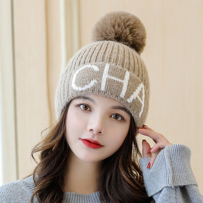 

New Womens Ball Knitted Wool Cap in Autumn&Winter