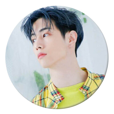 

KPOP GOT7 Tinplate Badge Cute Cartoon Brooch Bag Pendant Boys Girls Accessories Hot Gift for Fans