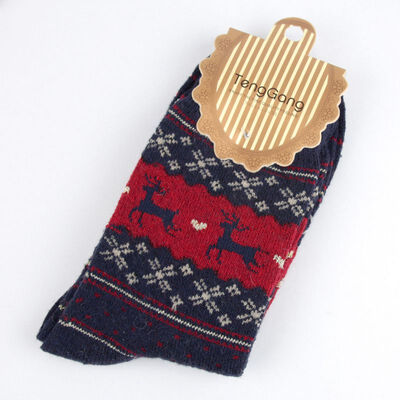 

1 Pair Winter Women Socks Warm Wool Christmas Mid-calf Socks Woolen Snowflake Deer Kawaii Comfortable Gift Ankle Socks