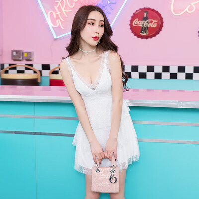 

New suspender dress lace layer cake skirt sexy low-cut A word big swing skirt night show chest