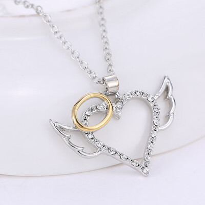 

Fashion Angel Wings Love Heart Pendant Necklace