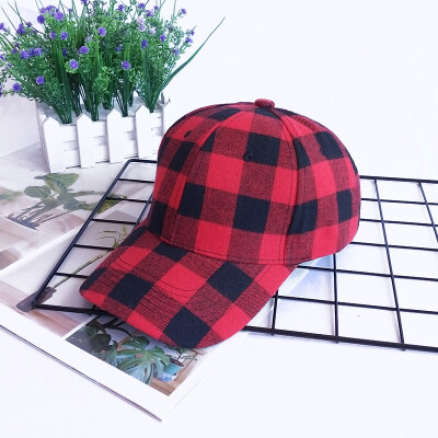 

New Plaid net red plaid duck tongue cap of the same style original fashion fashionable street mens&womens baseball caps