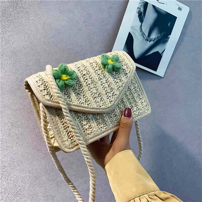 

New Fashion Summer Women Straw Bag Flower Decor Straw Rattan Shoulder Bag Woven Handbag Purse Crossbody Bag Beach Summer Bags