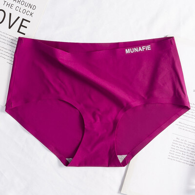 

New Fashion Japanese One-piece Seamless Ice Silk Waist Lift Hip Breathable Ladies Briefs