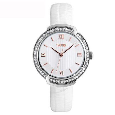 

〖Follure〗30M Waterproof Diamond Watch Women Leather Strap Quartz Watch Gift