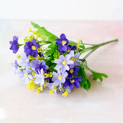

Artificial Daisy Flowers Plastic Fake Flowers Bunch Wedding Party Bouquet Flowers Home Decor Flowers