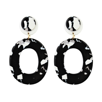 

Fashion Korean Style Simple Brief Acrylic Oval Pendants 3 Colors Hollow Drop Earrings Resin Long Earrings Women Femme Gift