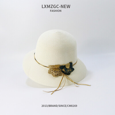

Summer hat outdoor sunscreen Brim Hat Lady straw hat Korean flower fashion sunshade hat new Beach Hat tide