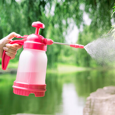 

Nong Bao flower plant watering watering watering can watering gardening watering kettle home household watering can air pressure watering can 12L long mouth exhausting watering can pink