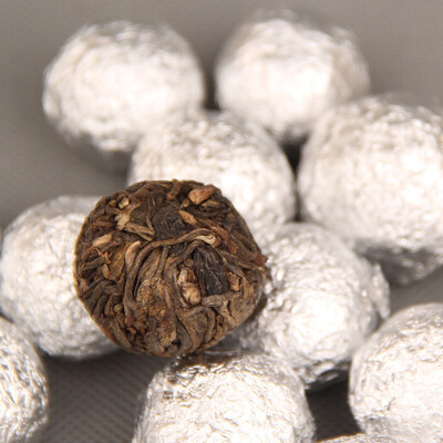 

Chinese Yunnan Mini Pu Er Tea 170g F121