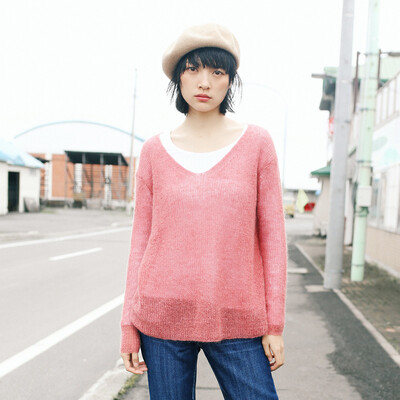 

And with pure Raincun C6148 mohair sweater v-neck loose straight casual soft sister wool sweater dark red  C6148R70M