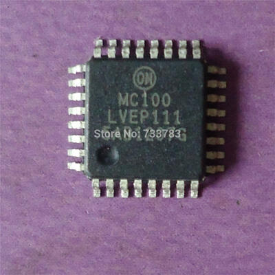 

1pcs/lot MC100LVEP111 MC100 LVEP111 2.5 V / 3.3 V 1:10 Differential ECL/PECL/HSTL Clock / Data Fanout Buffer