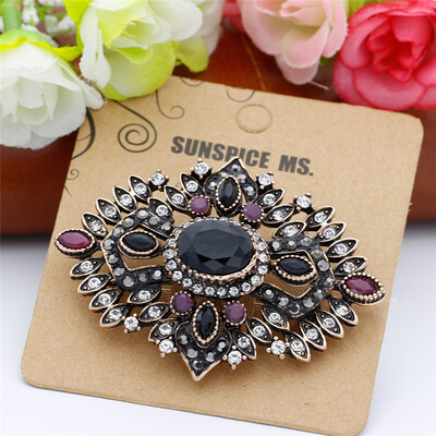 

Gothic Style Women Hollow Flower Resin Vintage Brooch Corsage Antique Gold Color Turkish Indian Ethnic Wedding Banquet Jewelry