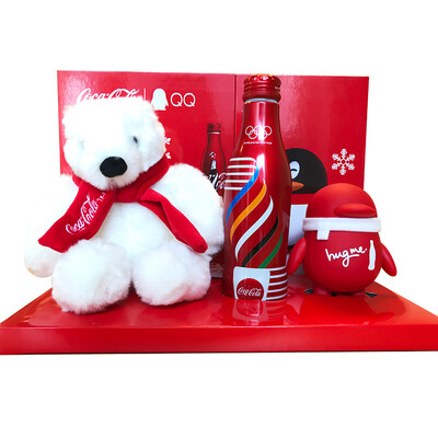 

Coca-Cola Limited Edition QQ Chang Shuanglian "Meng" Gift Box