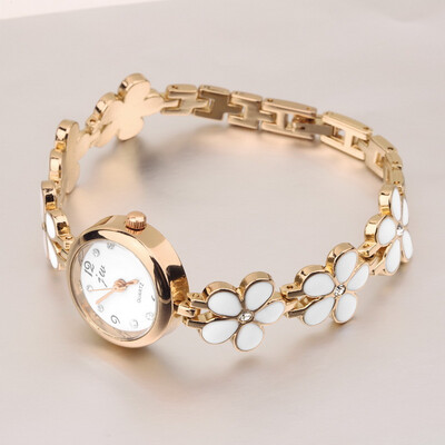 

Korean Fashion Daisies Flower Rose Gold Bracelet Wrist Watch Women Girl gift