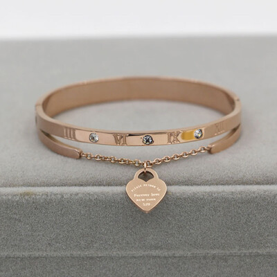 

New Korean Roman Bracelet with Diamond Chain Hanging Heart Bracelet Titanium Steel Dark Clasp Bracelet