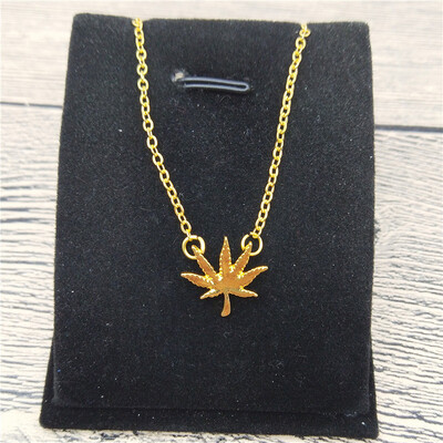 

New Weed Leaf Necklace Trendy Style Weed Leaf Pendant Necklace Women Fashion Plant Jewellery