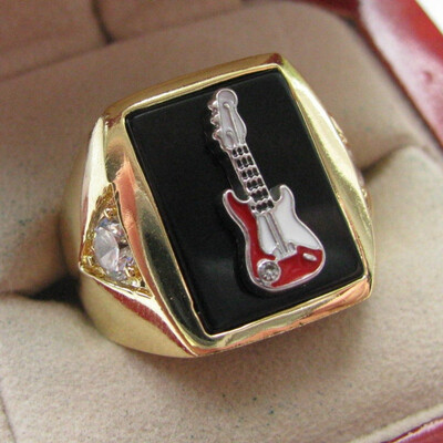 

Hot Selling Natural Onyx 18k Gold Plated Superb NEW Mens "Guitar" CREST Gold Ring