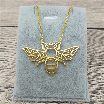 

New Origami Bee Necklace Trendy Style Origami Bee Pendant Necklace Women Fashion Insect Jewellery Geometric Jewellery