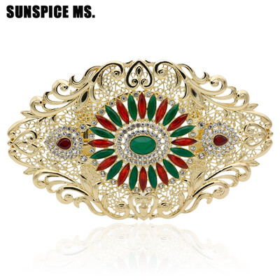 

Vintage Resin Gold Color Big Belt Buckle Этнические цветочные талии Цепные украшения для тела Полые цветы Европейские женские модн