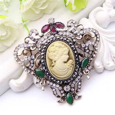 

Vintage Women Turkish Relief Portrait Brooch Antique Gold Color Resin Rhinestone Ethnic Brooches Broches Ladies Pins Jewelry