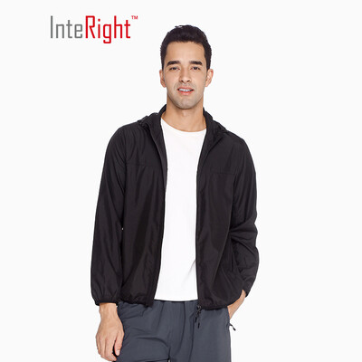 

INTERIGHT outdoor skin clothing men&women models light waterproof breathable windbreaker black male XL