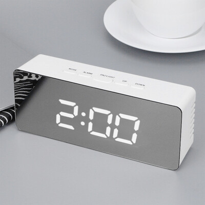 

Yuhuaze mirror alarm clock LED mirror clock creative mute electronic clock simple living room bedside clock luminous digital alarm