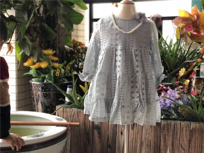 

2 colors Medium sleeve lace dress miniskirt