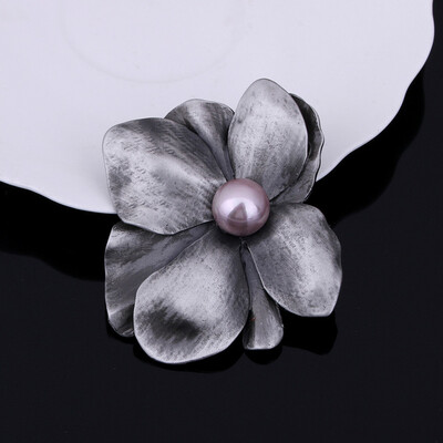 

Модные цветочные броши для женщин 2018 года Vintage Female Pearl Irregular Pins Брошь для женщин Ювелирные изделия для растений Dr