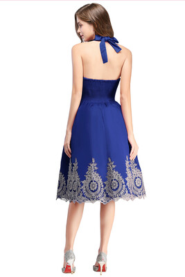 

Halter A-line Prom Dresses Appliques Sleeveless Mini Homecoming Dresses