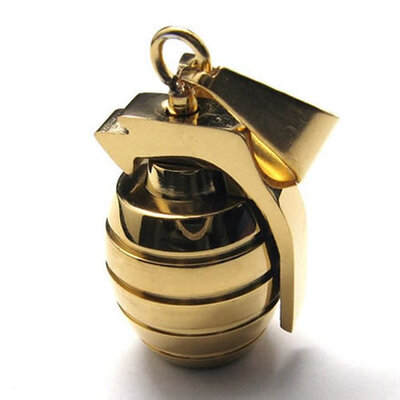 

Hpolw Hot Selling NEW Fashion Mens Stainless Steel Casting Black&Silver&Gold Hand Grenade Pendants Jewelry Alloy Necklace