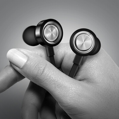 

Tang Mai F5 In-Ear Phone Headphones Computer Gaming Headphones With Michael Call Diamond Silver Android Version