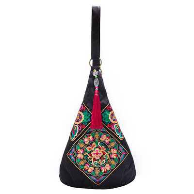

Chinese style large women handbags flower ethnic embroidery bags handmade embroidered bag women messenger bags brand shoulder bags