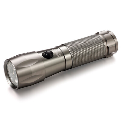 

Блог Bocca наружный фонарик фонарик водонепроницаемый алюминиевый сплав бытовой фонарик старая рука электропитание аккумуляторная батарея ручная тележка SLT-P008 (серебристо-серый)