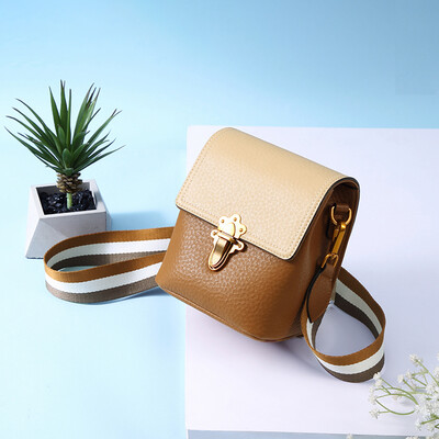 

Italian kangaroo LALPINA female bag hit color versatile shoulder bag female mobile phone bag European&American fashion Messenger bag female small square bag female bag red with black 681S031013