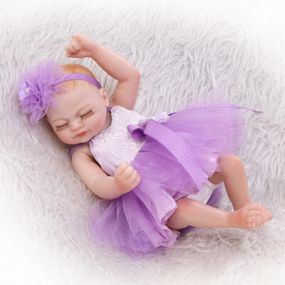 

2018 New Fashion Doll Reborn Baby Toys Full Vinyl Silicone Reborn Dolls with Dress Shoes Hat Kawaii Toy Gift 26cm Gratis