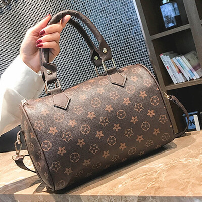 

2018 New Womens Bag Fashion Presbyopia Boston Pillow Bag Three-piece Womens Shoulder Slung Portable Bag
