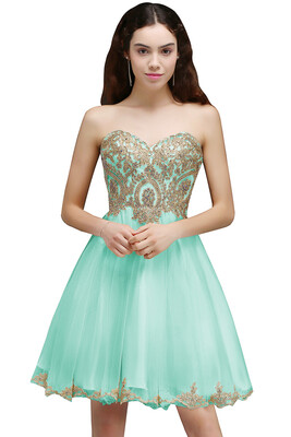 

2018 New Arrival Lovely Short Appliques Lace-Up Sweetheart Homecoming Dresses