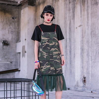

2018 New Summer Fashion Tide Two Piece Black T-shirts Loose Woman Camouflage Mesh Skirt Two Sets