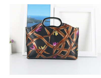 

Genuine Leather Retro Bags Women First layer cowhide Luxury Handbag Female Flower Embossed Messneger Bag Brand Chain Leisure Totes