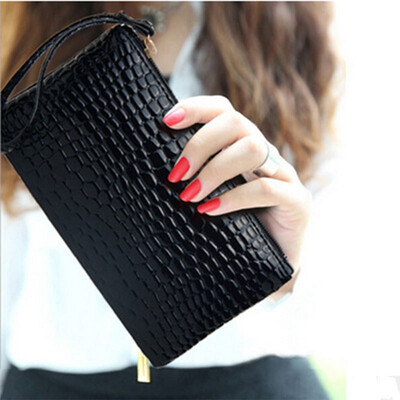 

Lady mobile phone bag with wrist Wallet Crocodile tattoo hand bag