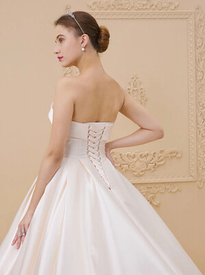 

Ball Gown Strapless Cathedral Train Lace Satin Tulle Made-To-Measure Wedding Dresses with Bows Buttons Sashes Ribbons
