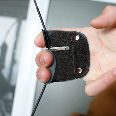 

Cow Leather Archery Finger Guard Protection Pad Glove Tab Bow Shooting