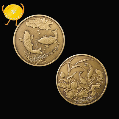 

2018 China koi fish commemorative coins collect feng shui coins lucky coins animal love new year coins