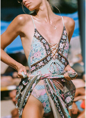 

2018 Women One Piece Swimsuit Swimwear Deep V-Neck Lace Up Bathing Suit Backless Printed Beachwear Monokini