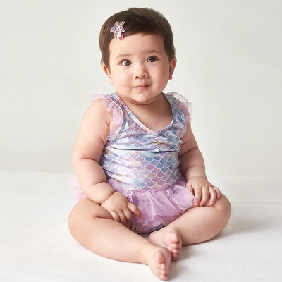 

Yizi childrens swimwear girls baby one-piece swimsuit small childrens triangle princess dress hot spring swimsuit EZI18G018 fish scale printing 100cm
